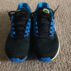 Nike Zoom Structure 20’s men’s size 7